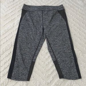 Oiselle Leslie moto crops